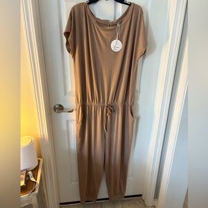 NWT Anrabess- Tan Short Sleeve Jumpsuit